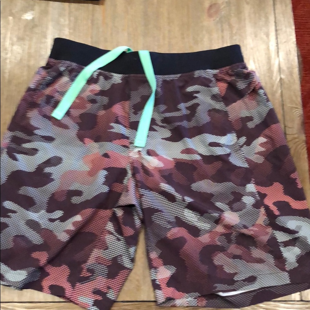Lululemon men’s shorts